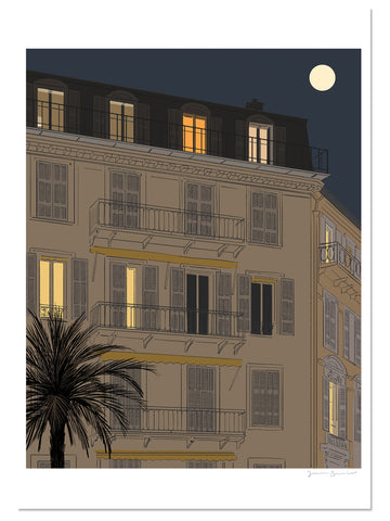 BEAUTIFUL MOON OVER NICE