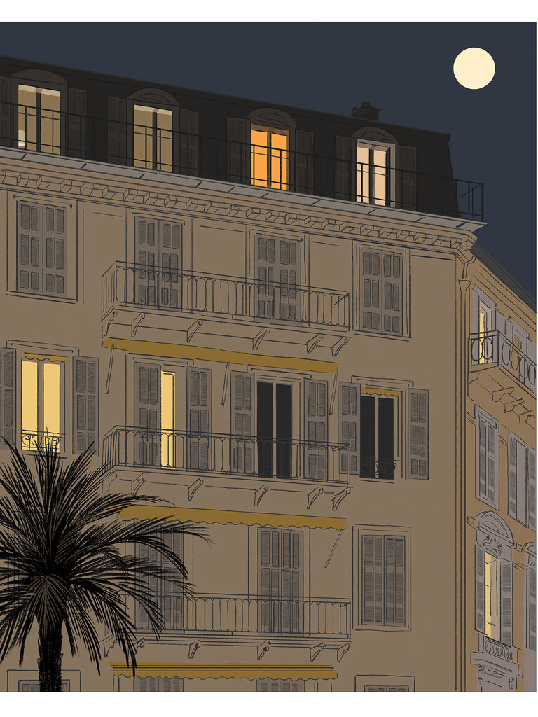 BEAUTIFUL MOON OVER NICE