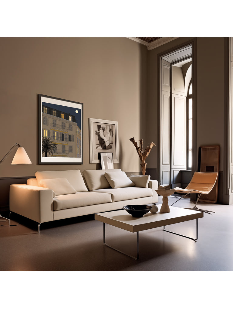 BEAUTIFUL MOON OVER NICE